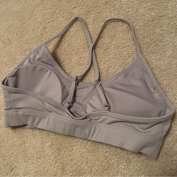 NWOT! ALO Yoga ‘No Limits Bra’ - Picture 6 of 8